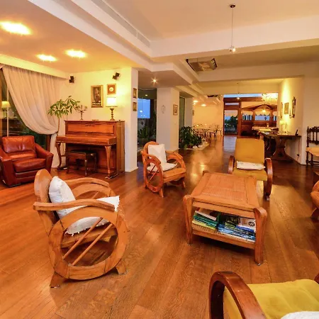 בית נופש Luxurious Holiday In Cropani Marina With Swimming Pool *